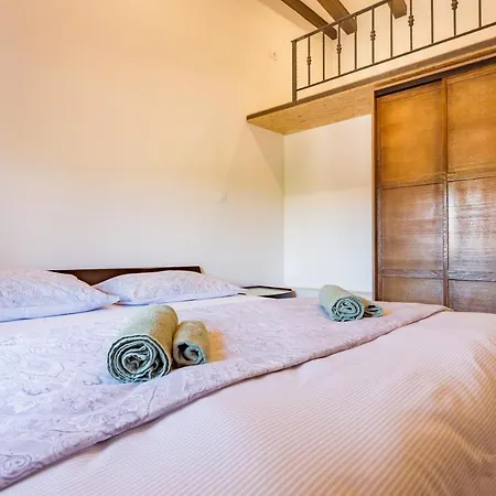 Stone Valcer Villa