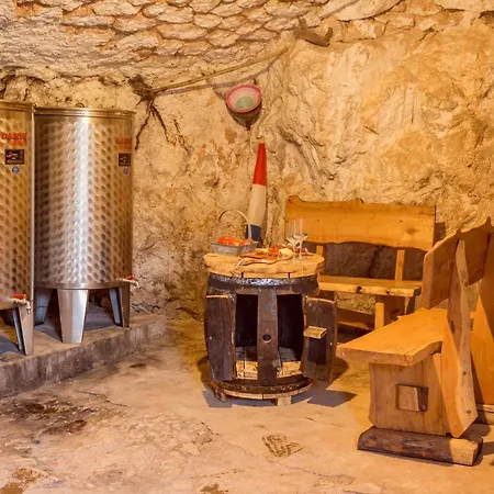 וילה Stone Valcer Slivno (Split-Dalmatia)
