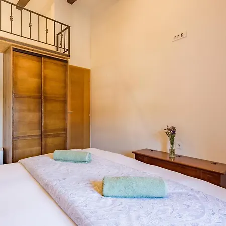Villa Stone Valcer *