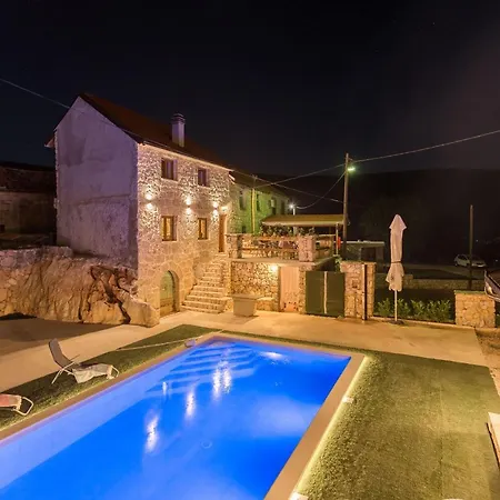 Stone Valcer Villa