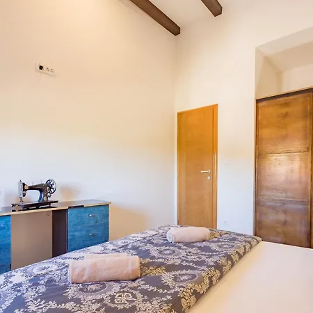 Stone Valcer Villa *