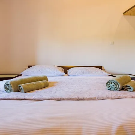 Villa Stone Valcer *