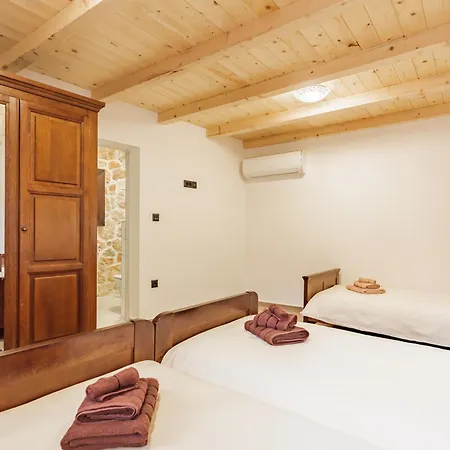 Stone Valcer Villa