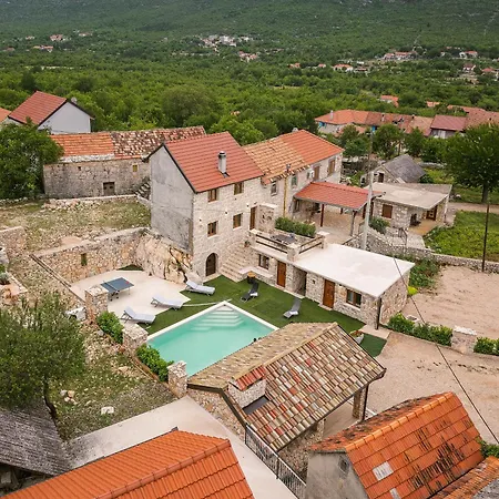 Stone Valcer Villa Slivno (Split-Dalmatia)