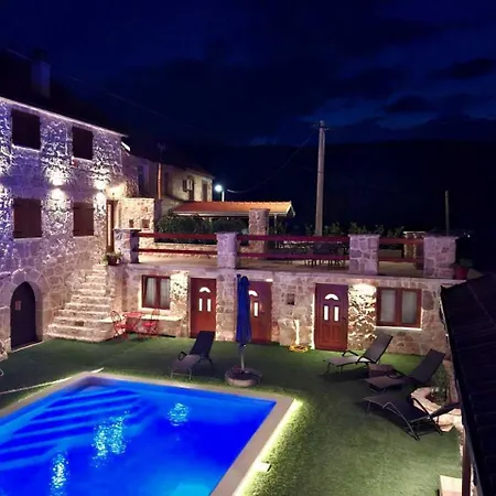 Stone Valcer Villa *