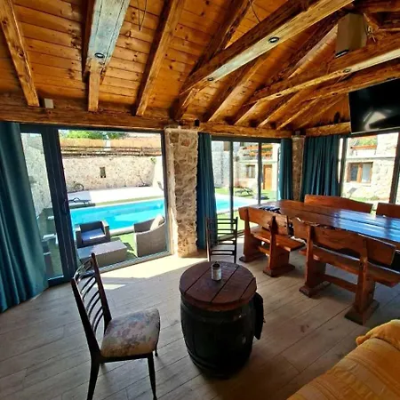 Stone Valcer Villa *