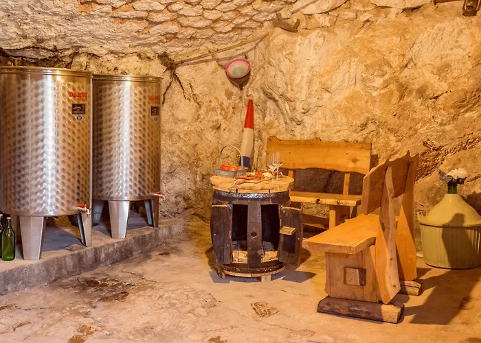Villa Stone Valcer Slivno (Split-Dalmatia)