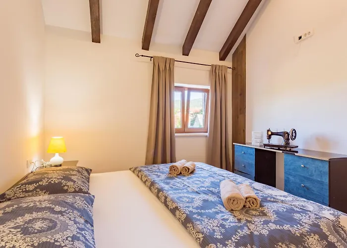 Stone Valcer Villa Slivno (Split-Dalmatia)
