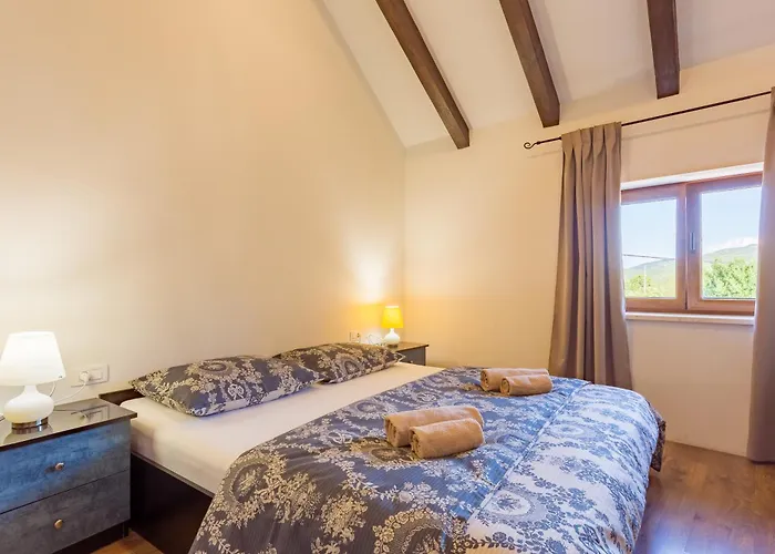 Stone Valcer * Slivno (Split-Dalmatia)