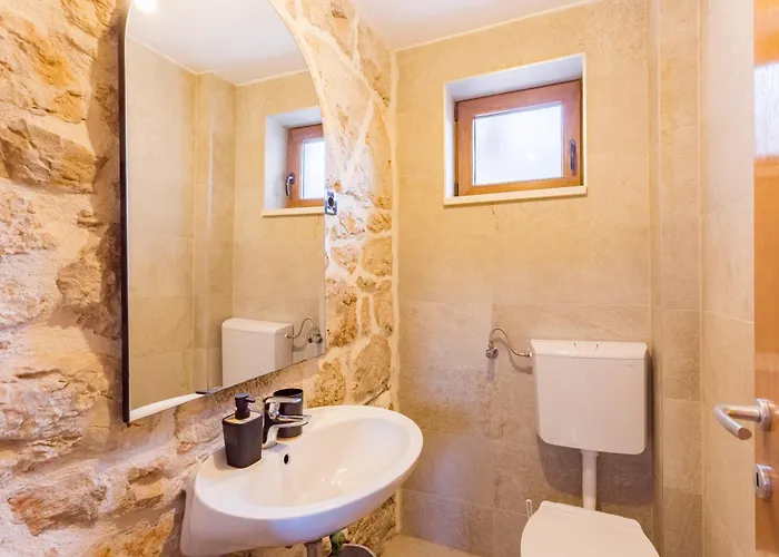 Villa Stone Valcer