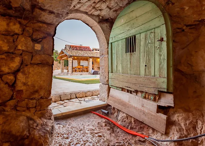 Stone Valcer Slivno (Split-Dalmatia)