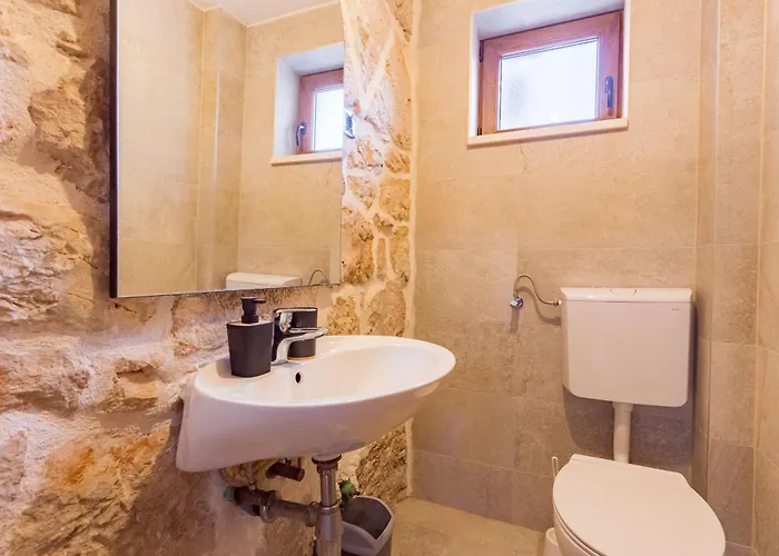 Stone Valcer Slivno (Split-Dalmatia)